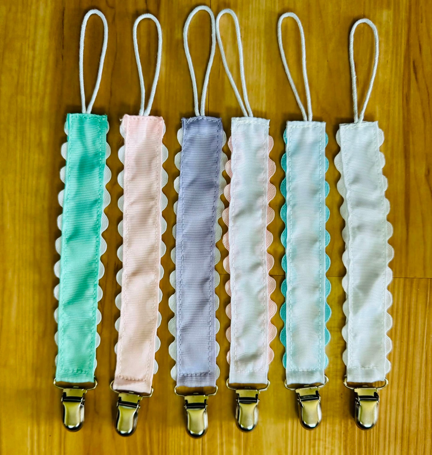 RicRac Trimmed Paci Clips